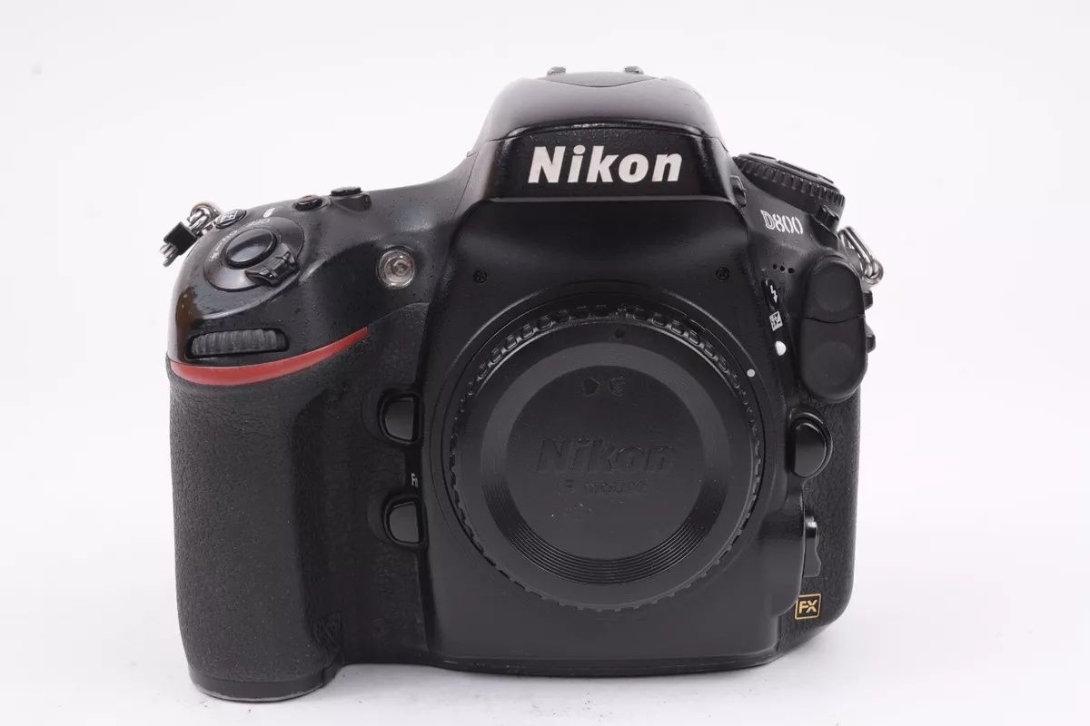 Vand nikon d800 in stare excelenta