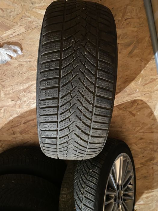 Anvelope iarna 225/50/R17 Semperit