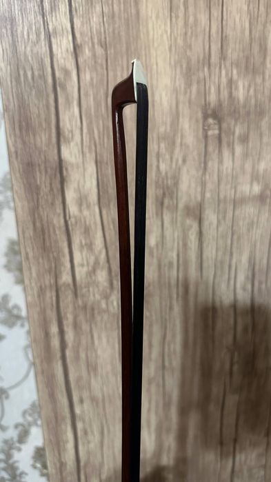 Смычок профессиональный для скрипки 4/4 продам