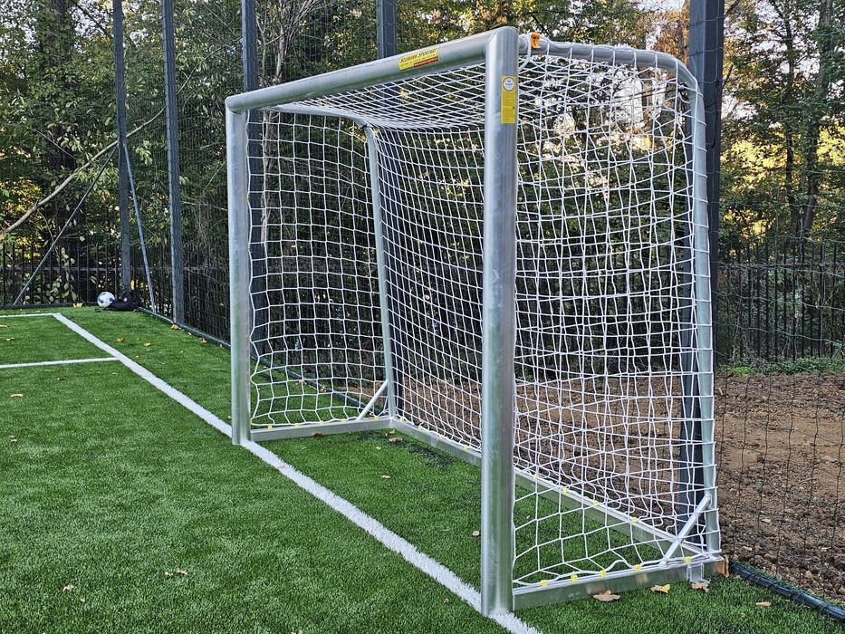 PORTI DE FOTBAL MOBILE din aluminiu dimensiunea  3X2X1 m /  3X2X1,5 m