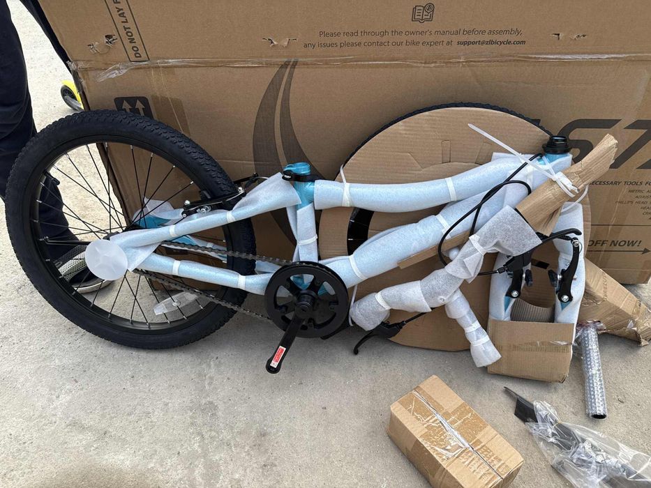 Bicicleta AVASTA copii 8+ ani