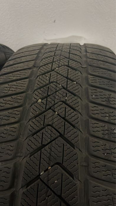 Anvelope Pirelli RFT 275/45/20 305/40/20 set in 2 dimensiuni x5 x6