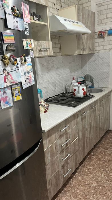 Продам квартиру 3 комнатню