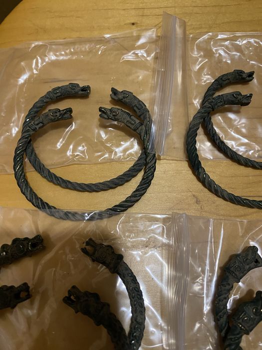 Репродукция на келтски гривни