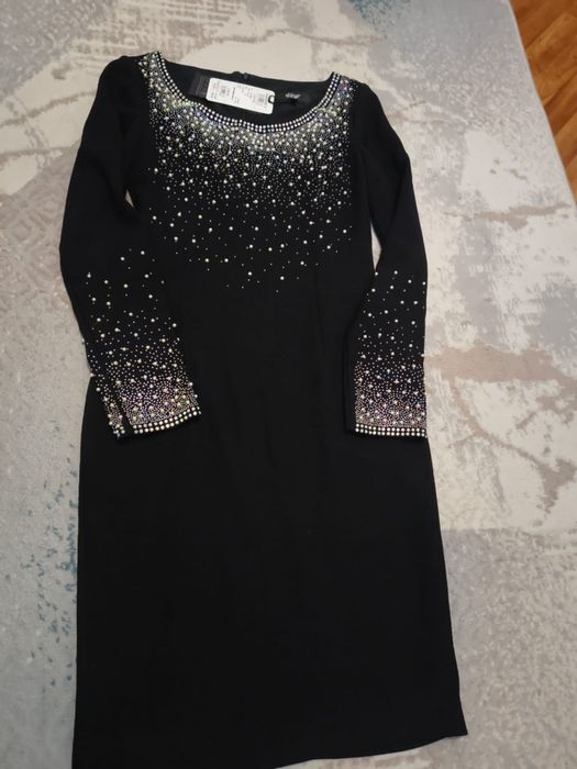 Продам платье новое