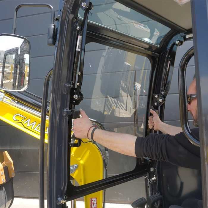 Мини багер Cimex CHE12RS-CAB-SB с чупеща стрела