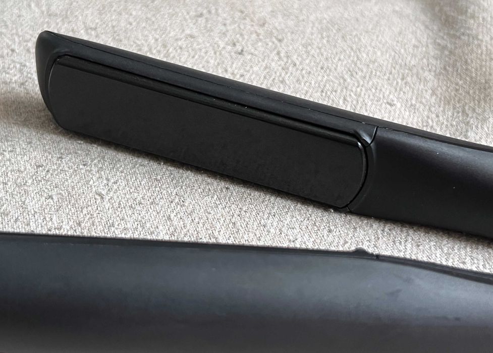 Placa de par profesională GHD Platinum S8T261 neagră defecta