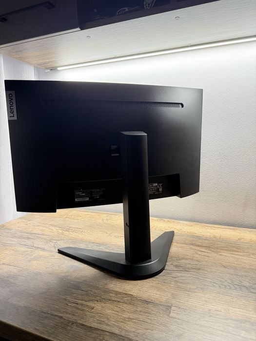 Monitor curbat gaming LED lenovo 27” 165Hz