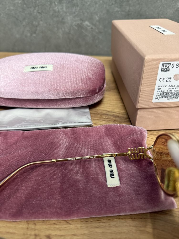 Очки Miu Miu 2025