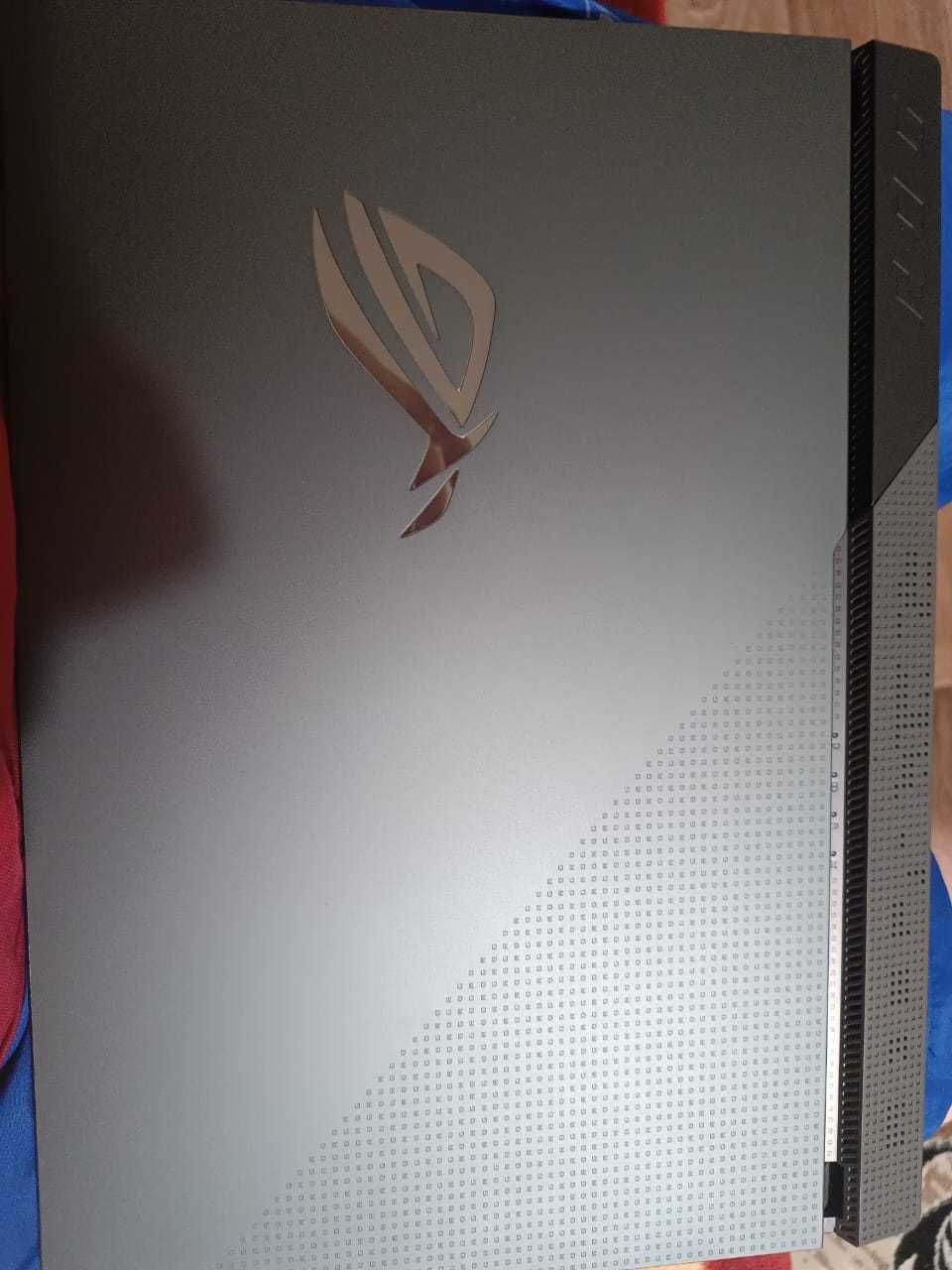 Игровой ноутбук Asus ROG Strix G15 + подарок