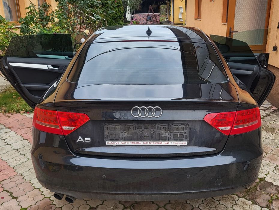 Vând Audi A 5 s-line
