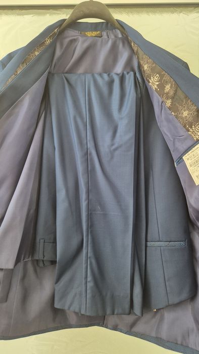 Costum barbati marimea 52