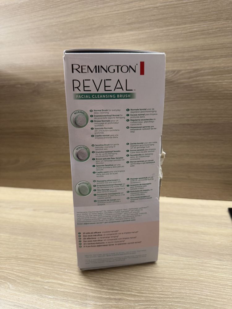 Уред за почистване на лице Remington FC1000 Reveal