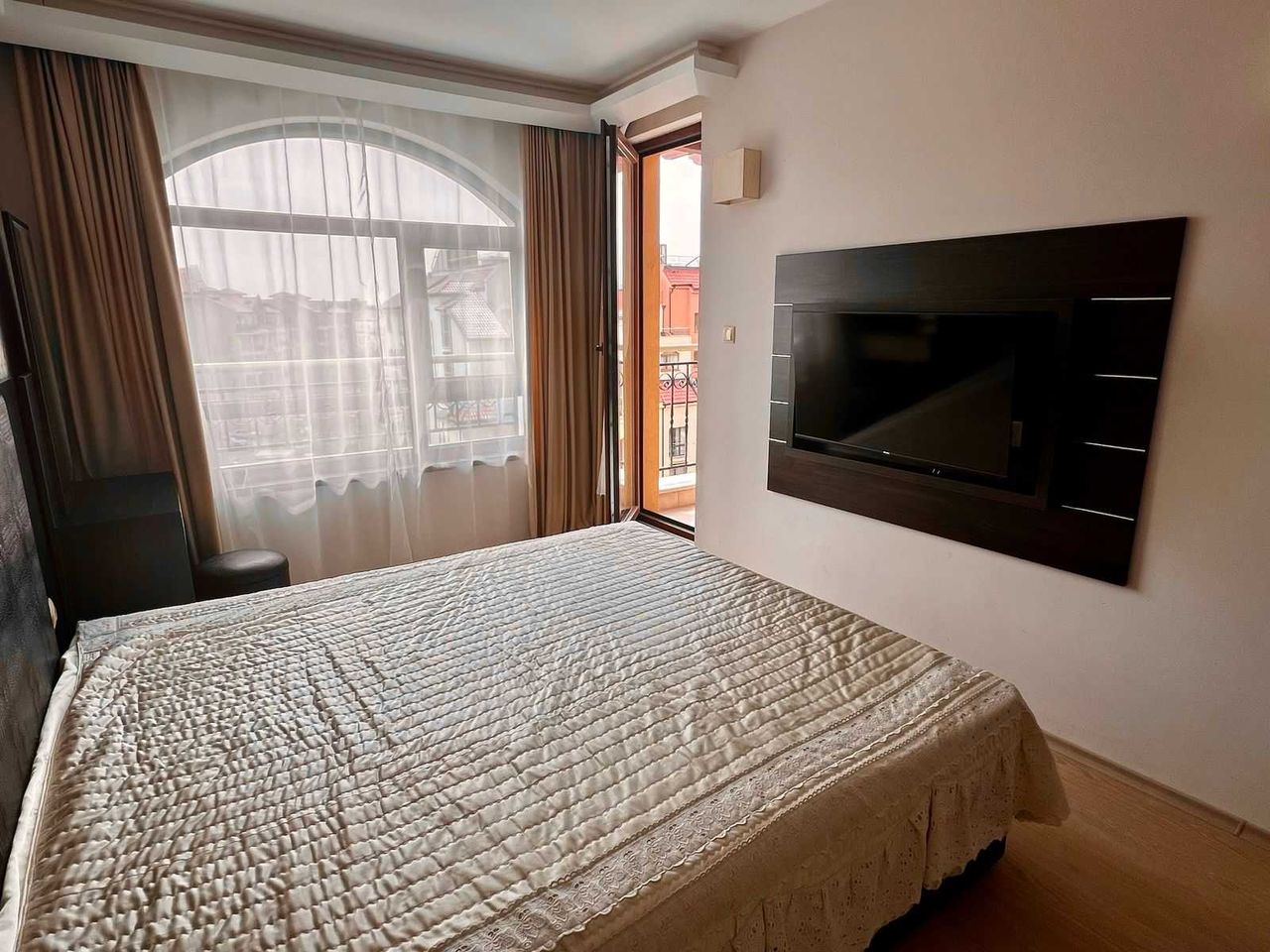 Продава се Двустаен апартамент в к.к. Слънчев бряг - 62 кв.м за 1420 €/кв.м - Снимка #8