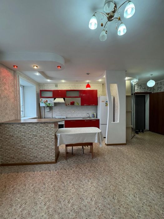 Продам 2 комнатную р-н военный городок