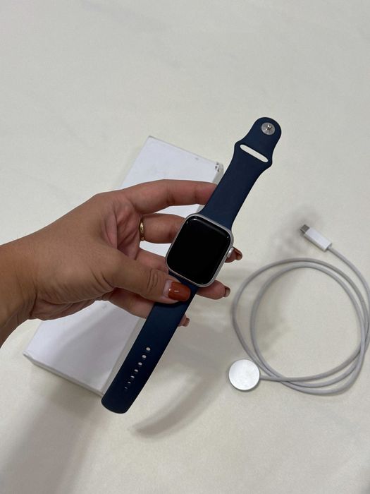 Apple Watch Series 9 Silver (45 mm, GPS)