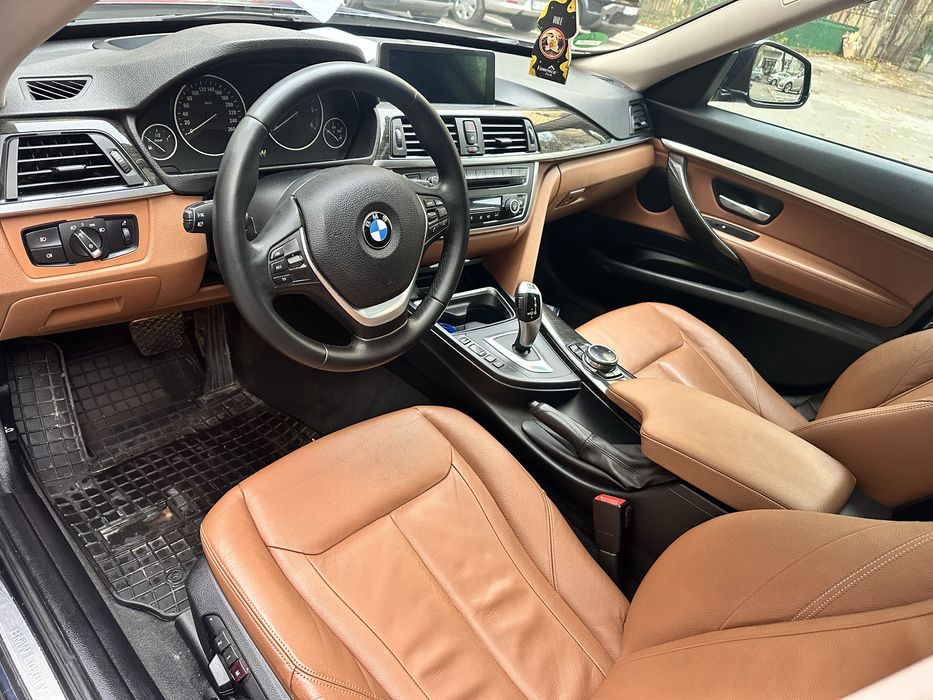 BMW SERIA 3 GT XDRIVE Trapa Camera 360 2.0 184 Cp Full Proprietar
