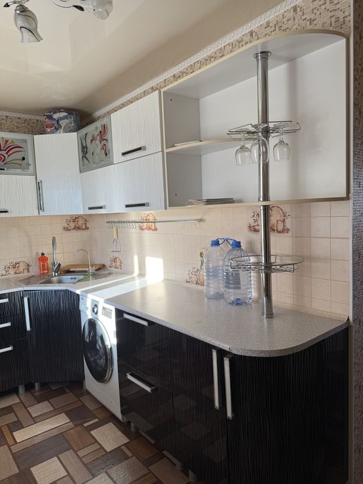 Кухня угловая, можно с газ плитой