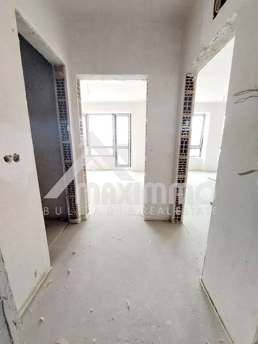 Продава се Двустаен апартамент в Варна, Възраждане 3 - 52 кв.м за 1327 €/кв.м - Снимка #3