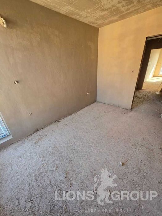 Продава се Тристаен апартамент в Варна, Център - 97 кв.м за 1567 €/кв.м - Снимка #4