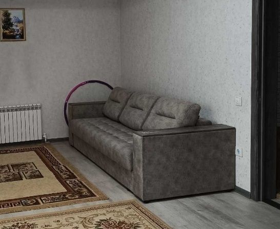 Белорусский Диван Savlukov Баккара 240х91 в хорошем состоянии