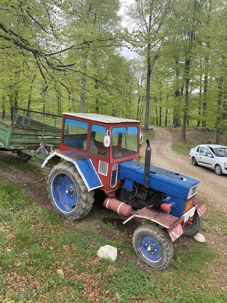 Tractor UTB 650 de vânzare