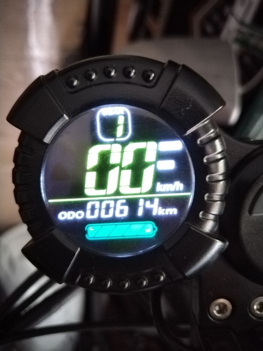 VSETT 10+ 25,6 Ah.