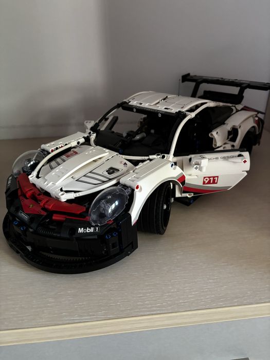 Различни модели конструктури Porshe F1 Dodge Мотори