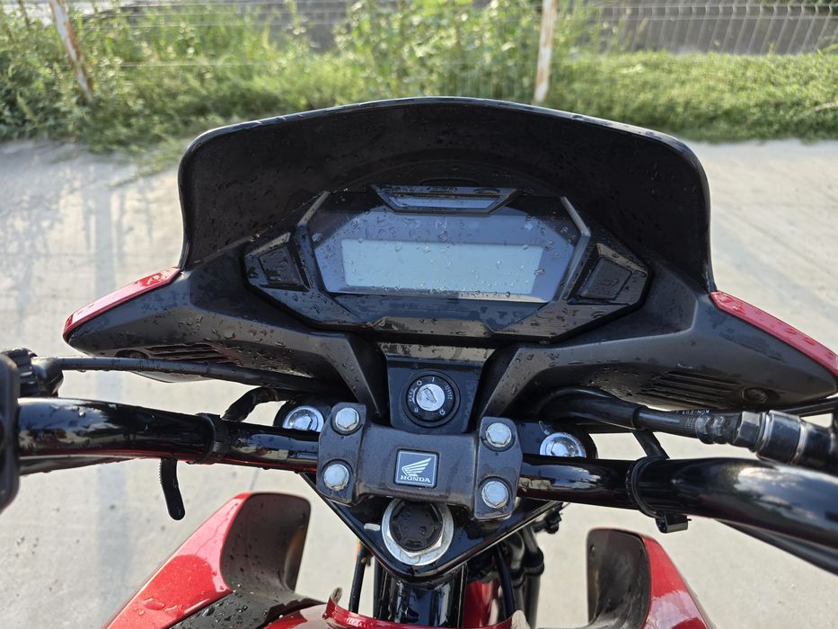 Honda CB125F 2023 impecabil