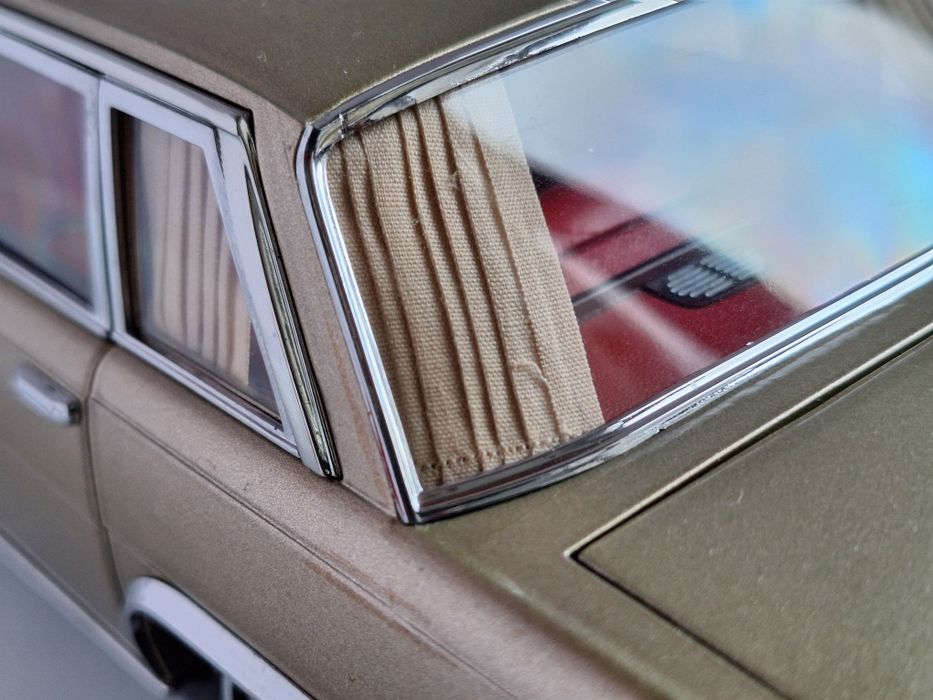 Mercedes S600 Pullman 1/18 Kengfai