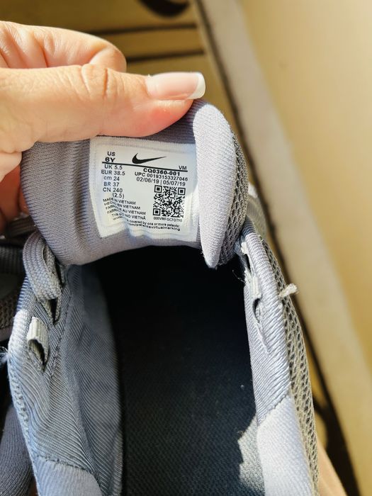 Оригинални маратонки Nike