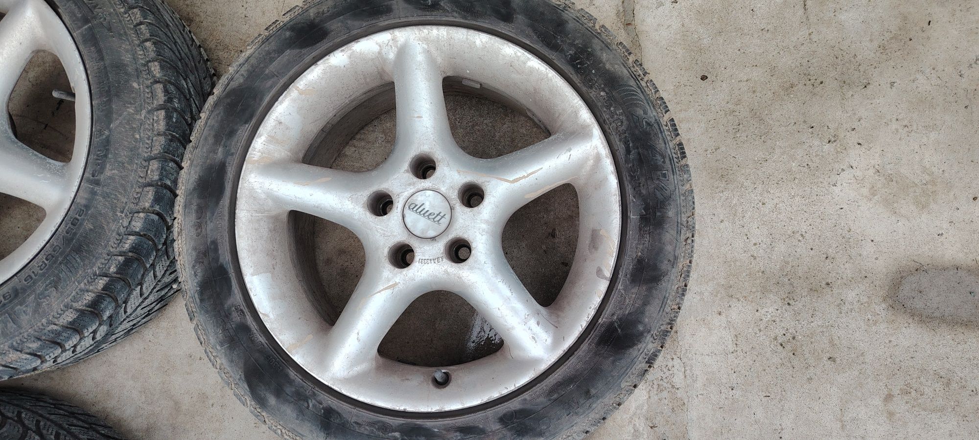 Продавам джанти 16" с гуми
