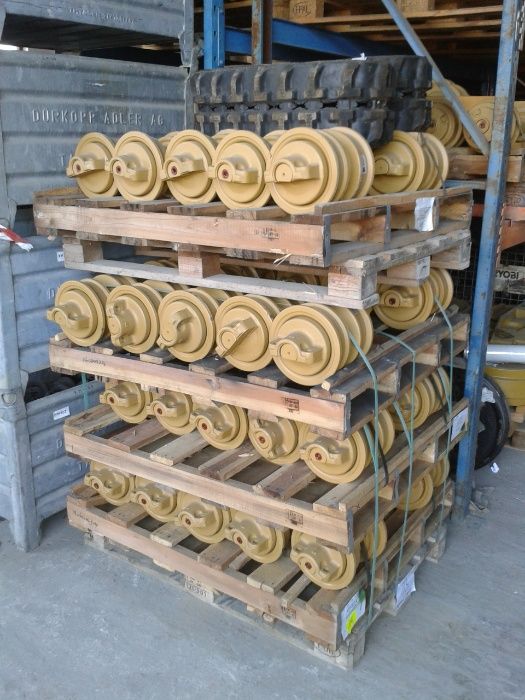 Roti ghidaj , role inferioare, lant cu 46 zale Komatsu D61EX-15