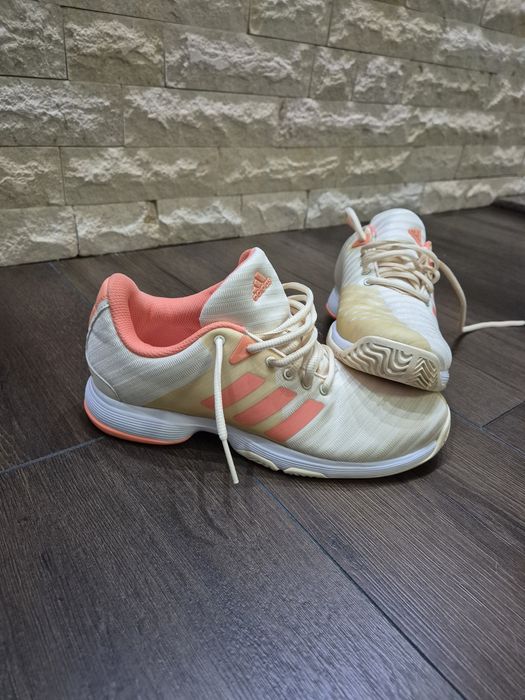 Adidas de dame Barricade court