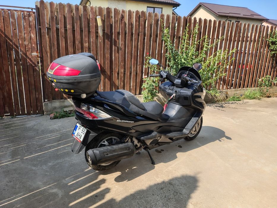Vând Suzuki burgman 400 k7 2008