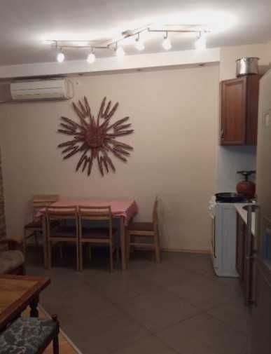 Дава се под наем Тристаен апартамент в Пловдив, Южен - 90 кв.м за 377.4 € - Снимка #3