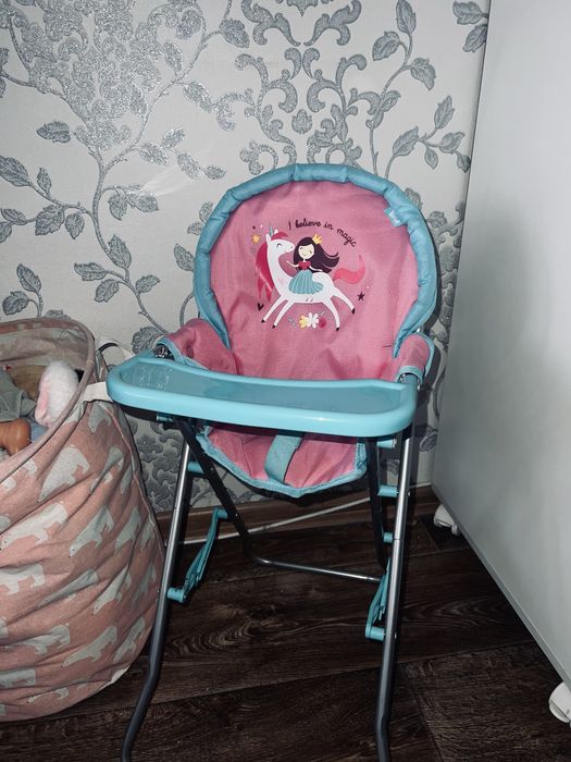 Стульчик для куклы и палатка