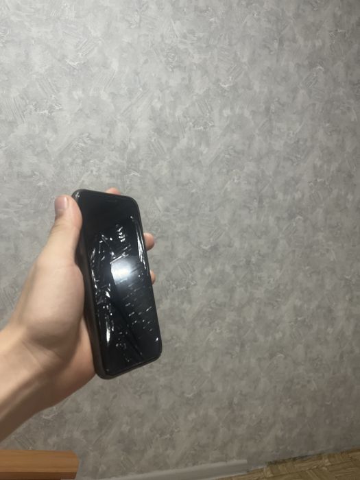iPhone 11 продам