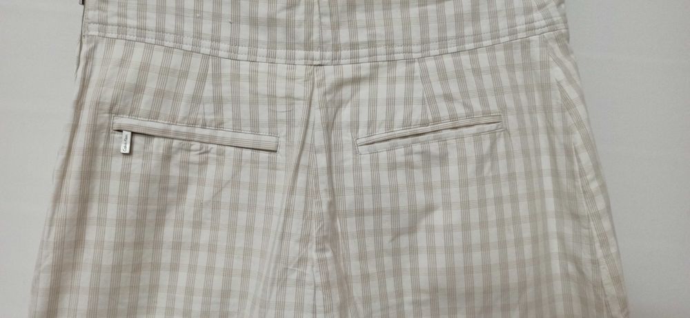 Fusta golf Calvin Klein  marimea 10