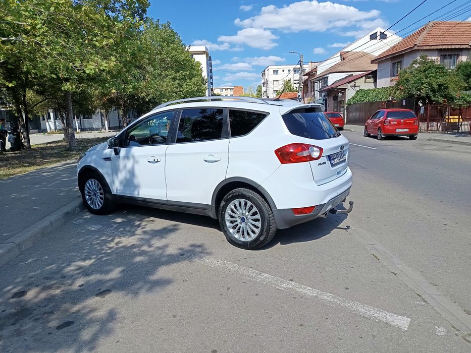 Vand Ford Kuga 2012, 180000