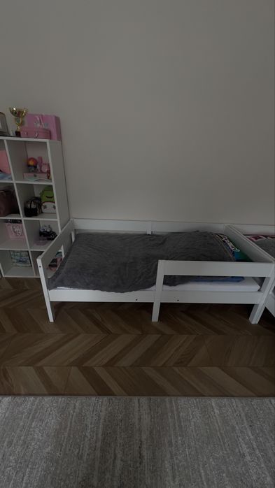 продаются кровати детские с матрасом