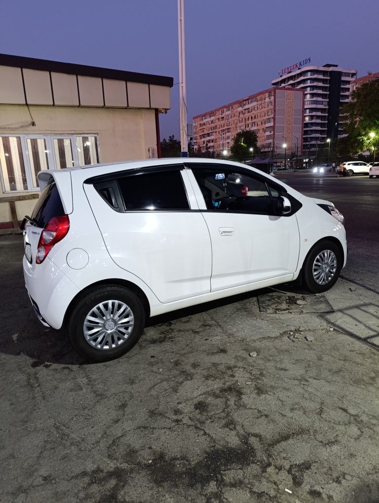 Chevrolet Spark sotiladi. Ideal holat. Продаётся Шевроле Спарк