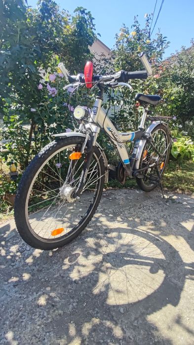 Bicicletă foarte bună