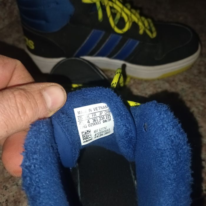 Vand ghete adidas marimea 36