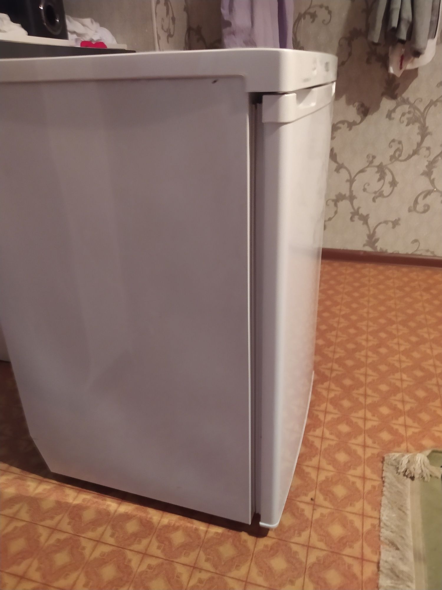 Срочно продам морозильник