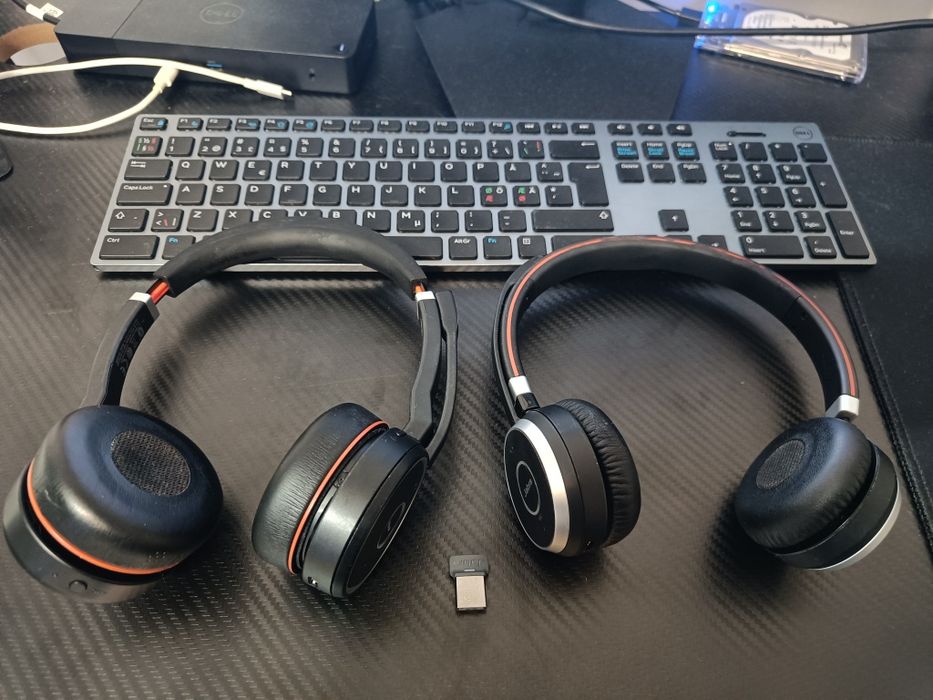 Jabra Evolve 65 și dongle usb