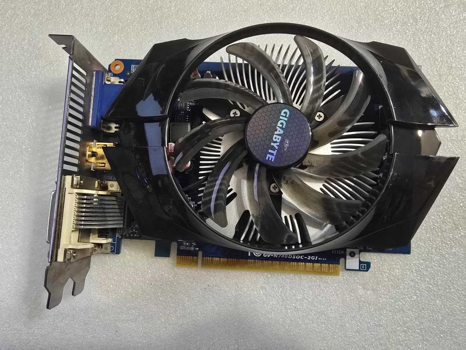 Placa video Gigabyte NVIDIA GeForce GT 740 2GB GDDR5 GV-N740D5OC-2GI