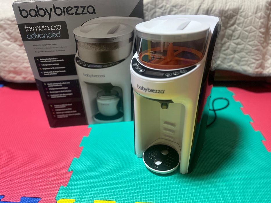 Expresor lapte praf Baby Brezza