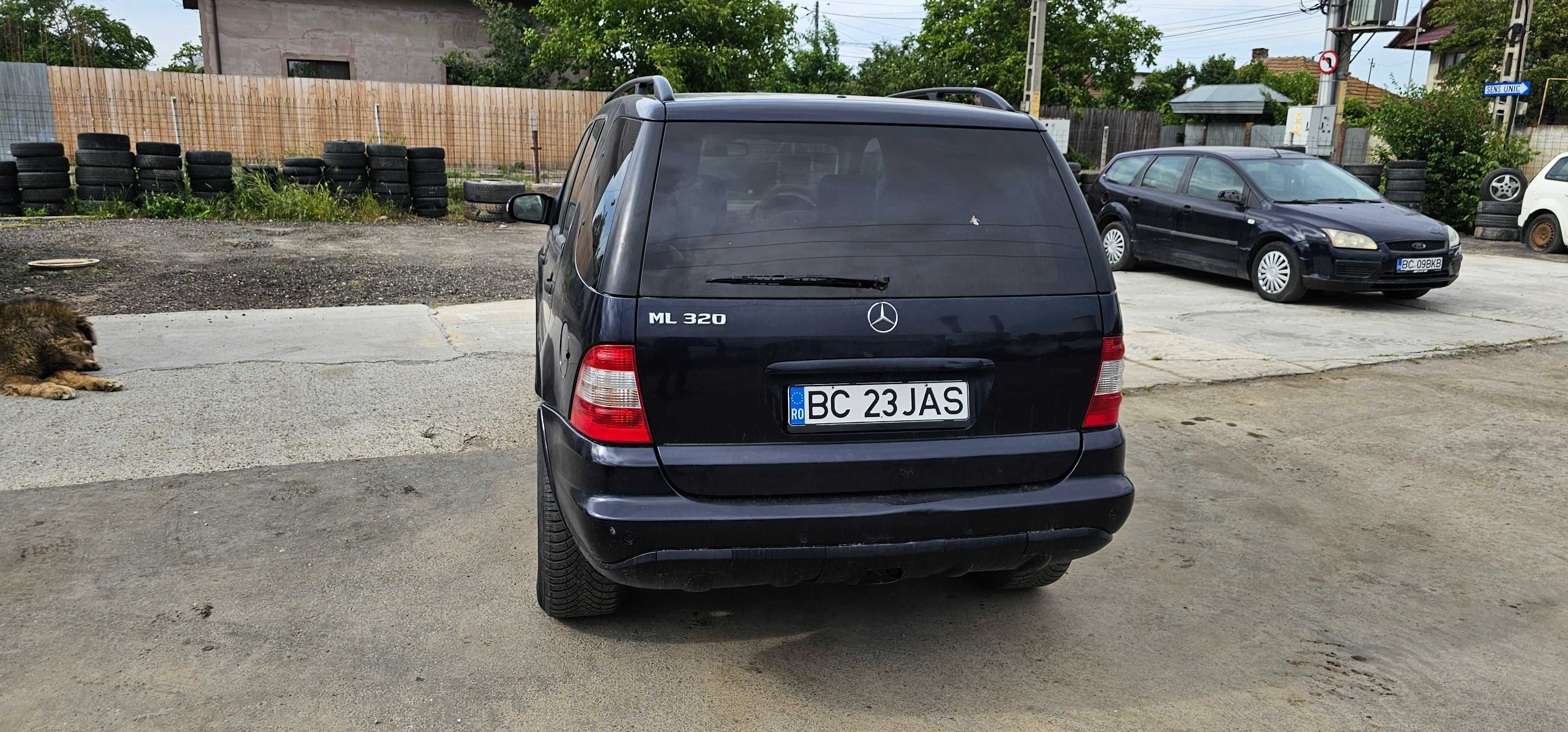 Dezmembrez Mercedes ML W163 3.2 benzina cod motor 112.942