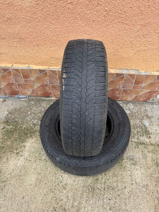 Vând cauciucuri bridgestone